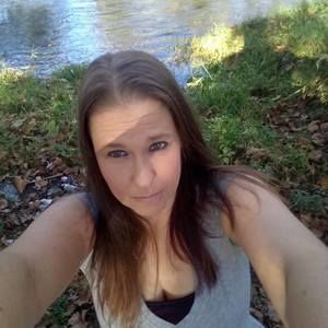 Meet your Posher, Carrie